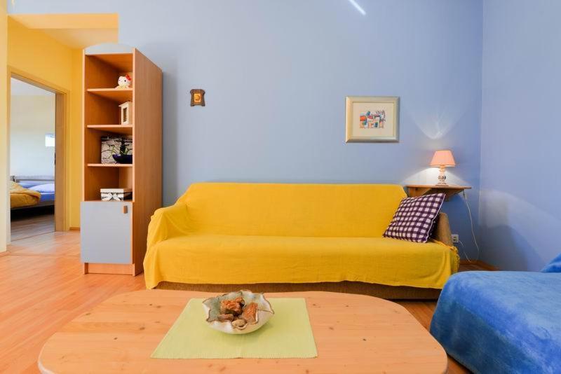 Paklina Apartments Starigrad Paklenica Ngoại thất bức ảnh